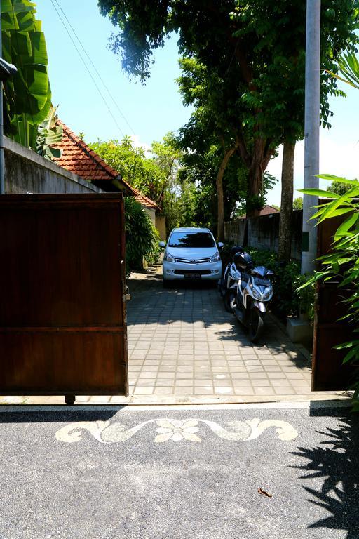 Bumi Ayu Villa Sanur Esterno foto